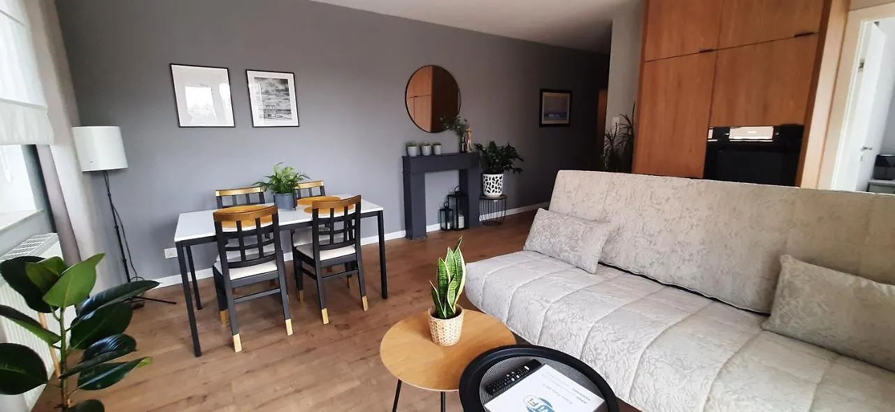 Paryska Home Kolberg Polen
